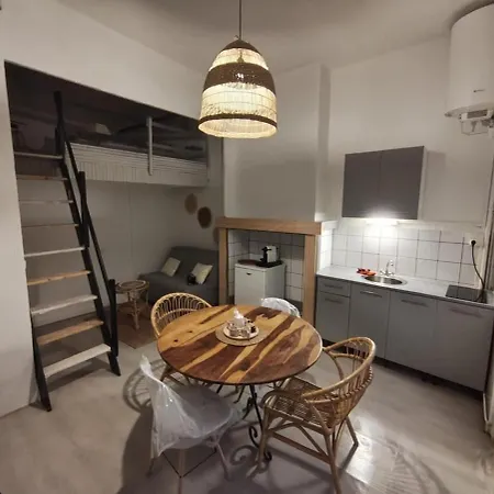 Cozy In The Heart Of Sete, Close To The Jousting Events Διαμέρισμα